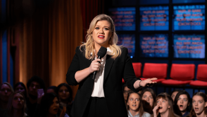 ‘Kelly Clarkson Show’ Viewers Weigh in After Singer Quits Daytime TV